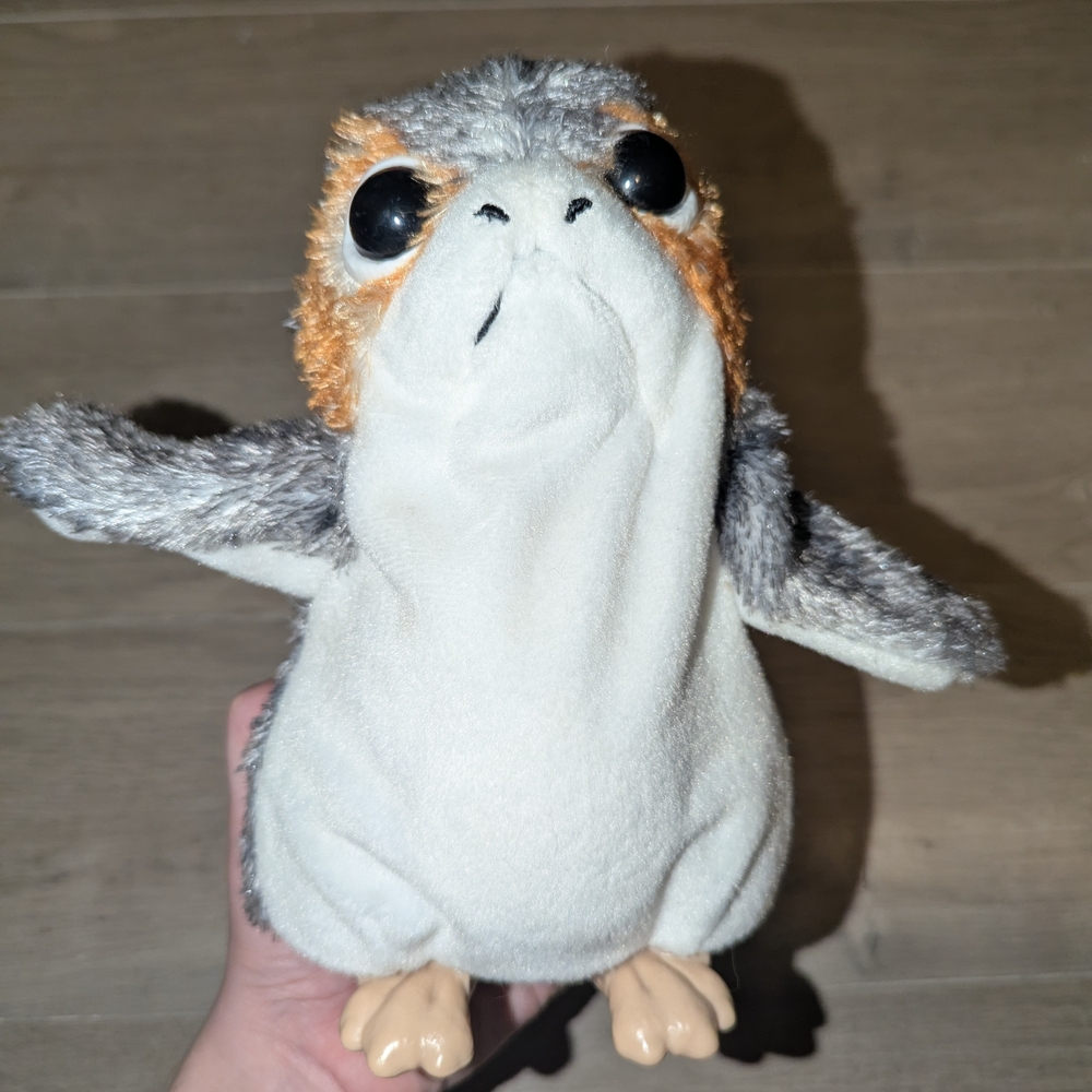 Disney Porg Star Wars Interactive Walking Talking Hasbro 8"